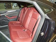 2025 WA7L 45 TFSI quattro ʿ