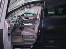 2025 LT10 210 