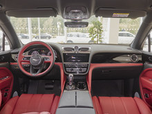 2024 Խ 4.0T V8 LS