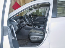 2024 RAV4s 2.0L CVT̽UPlus