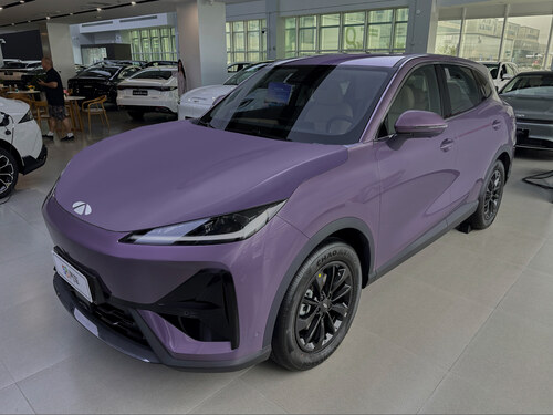 ����T7