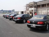 辉腾 2009款  4.2 V8 5座加长行政版_高清图8