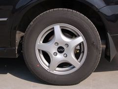 8-13万全系标配自动空调的自主轿车