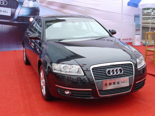 2005款 奥迪A6L 3.0 quattro 领先尊享型