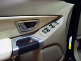 沃尔沃XC90 2006款  4.4 V8 AWD七座行政版_高清图3