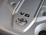 皇冠 2010款  V6 2.5 Royal 真皮导航版_高清图2