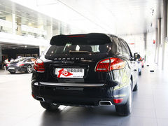 保时捷卡宴现车抵港 一口价100万抢购中