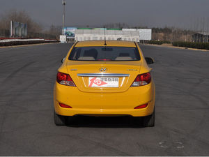 北京现代瑞纳现车充足最高可优惠七千元