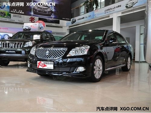 2010款 皇冠 V8 4.3 Royal Saloon