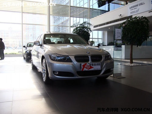 2011款 宝马3系 325i时尚型