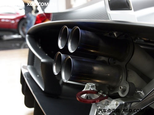 秒杀世间超跑 Pagani Zonda F心颤实拍