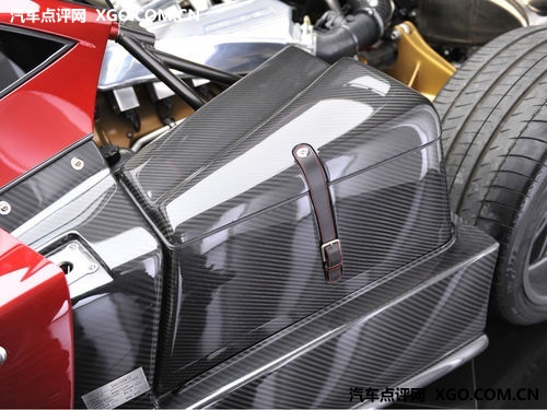 秒杀世间超跑 Pagani Zonda F心颤实拍