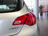 英朗 2010款  XT 1.6L 手动进取版_高清图21