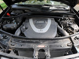 奔驰GL级 2011款  GL450 4MATIC 尊贵型_高清图1