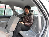 佳乐 2011款 新 2.0 7座自动舒适版_高清图7