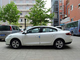 风朗 2011款 Fluence 2.0L 时尚版_高清图21