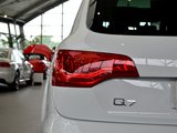 奥迪Q7 2011款  3.0 TFSI 技术型(245kW)_高清图12