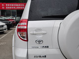 RAV4荣放 2011款 RAV4 2.4AT 四驱至臻导航版_高清图5