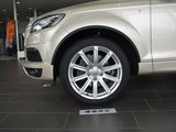 奥迪Q7 2011款  3.0 S-line 基本型_高清图6