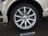 奥迪Q7 2011款  3.0 S-line 基本型_高清图7