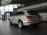 奥迪Q7 2011款  3.0 S-line 基本型_高清图23