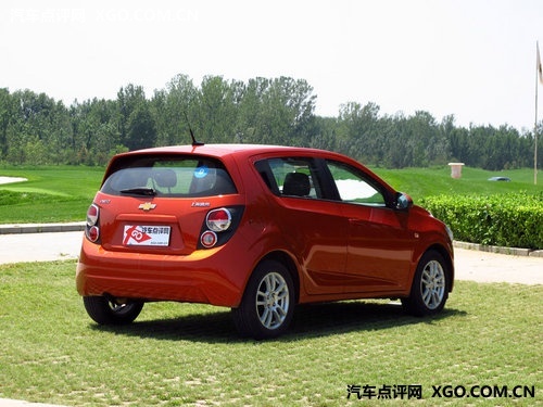 赶在2012“脱光” 6款10万新婚首选车型