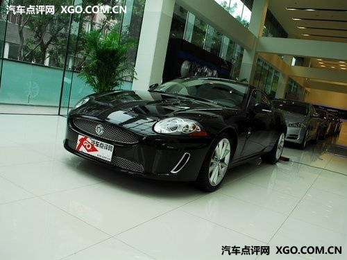 2009款 捷豹XK XKR 5.0L V8机械增压硬顶跑车