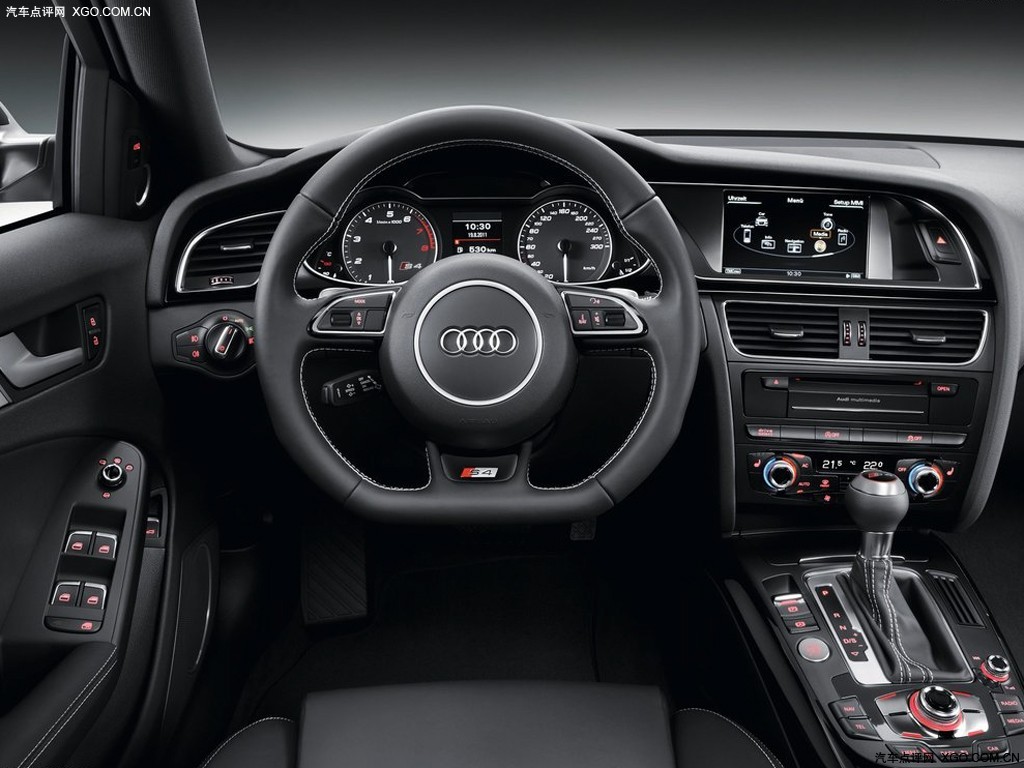 图:2013款 奥迪a4 s4 avant