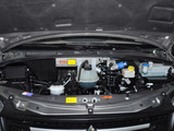 上汽大通MAXUS 新途V80 2011款 大通V80 2.5T长轴中顶尊杰版_高清图1