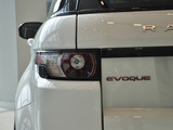 揽胜极光(进口) 2012款 揽胜极光 EVOQUE 2.0T 5门耀动版_高清图30