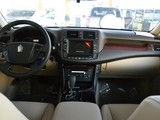 皇冠 2011款  V6 2.5 Royal 真皮天窗特别版_高清图1