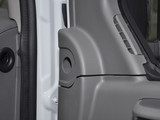上汽大通MAXUS 新途V80 2011款 大通V80 2.5T长轴高顶运杰版_高清图2