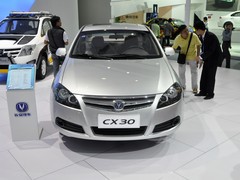 长安CX30现车 AT三厢豪华型优惠2.4万元