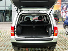 2012款Jeep自由客已到店 欢迎赏车试驾