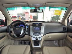 比亚迪2012款S6新车到店 部分配置升级