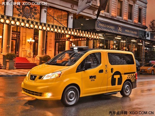 开启公交新时代 日产 NV200出租车运营