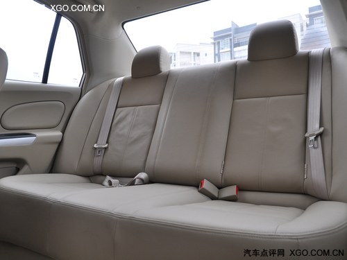 7万能买自动挡 3款自主三厢紧凑车对比