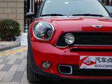 MINI COUNTRYMAN 2013款  1.6T COOPER S ALL 4 滑雪版_高清图32