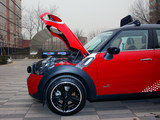 MINI COUNTRYMAN 2013款  1.6T COOPER S ALL 4 滑雪版_高清图6