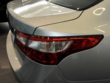 纬度 2011款 Latitude 2.0L 豪华导航版_高清图15