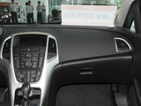 英朗 2012款  GT 1.6T 时尚运动版真皮款_高清图33