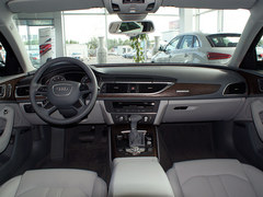2012款奥迪A6L豪华型优惠9.6万 有现车