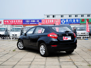 保定中华H320最高优惠0.3万元 现车在售