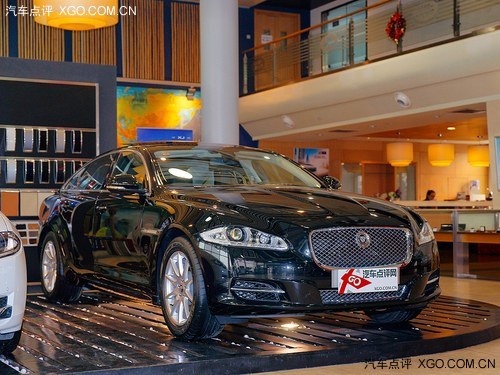 捷豹XJ现金优惠10万元 享两年免息车贷