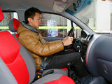 乐驰 2012款  改款 1.0L 手动P-TEC舒适型_高清图9