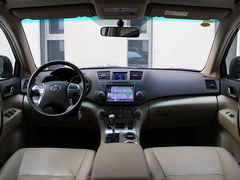 2012款汉兰达最高优惠2.5万元 部分现车