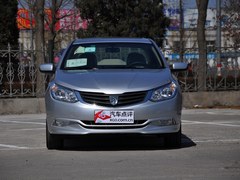 13款宝骏630郑州现车销售 最高惠0.6万