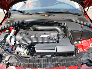 沃尔沃V60最高优惠3.2万元 少量现车