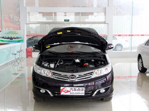 重庆比亚迪M6优惠0.7万元 有少量现车