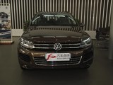 途锐 2014款  3.0TSI V6 黑色探险者_高清图1